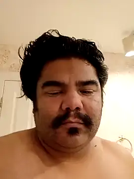 Snapshot of Brickstash chatting on 09/14/25, 03:27 Brickstash online show from 09/14/25, 03:27