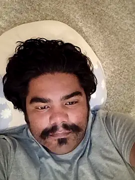 Snapshot of Brickstash chatting on 09/17/25, 04:25 Brickstash online show from 09/17/25, 04:25