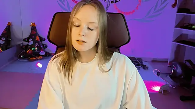 VivienLeeigh online show from 12/26/24, 08:32