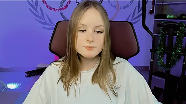 VivienLeeigh online show from 12/31/24, 11:20