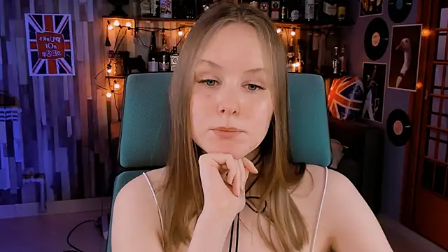 VivienLeeigh online show from 01/14/25, 04:18