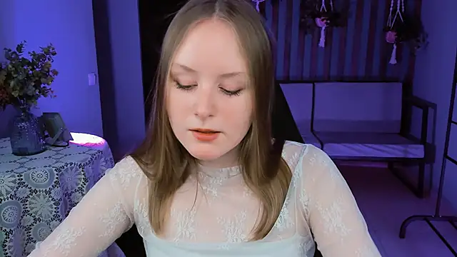 VivienLeeigh online show from 02/15/25, 09:05