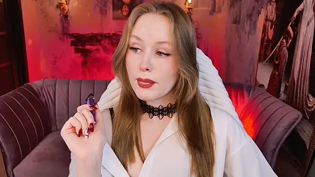 Snapshot of VivienLeeigh chatting on 04/21/26, 05:25 VivienLeeigh online show from 04/21/26, 05:25