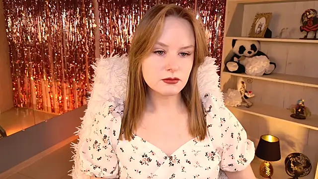 Snapshot of VivienLeeigh chatting on 05/22/26, 05:14 VivienLeeigh online show from 05/22/26, 05:14
