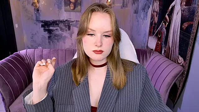 Snapshot of VivienLeeigh chatting on 06/02/26, 01:51 VivienLeeigh online show from 06/02/26, 01:51