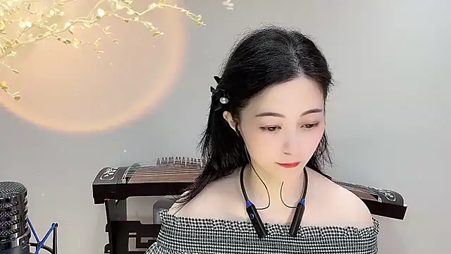 Tian-xin-999 online show from 09/14/25, 03:44