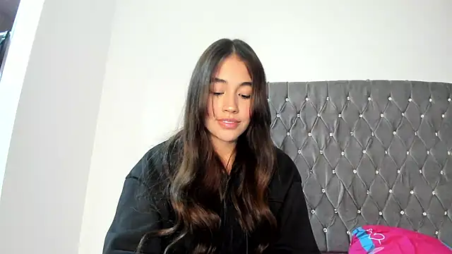 Snapshot of AriaMontgomery chatting on 01/26/25, 02:03 AriaMontgomery online show from 01/26/25, 02:03