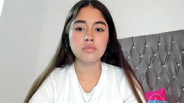 Snapshot of AriaMontgomery chatting on 01/27/25, 08:51 AriaMontgomery online show from 01/27/25, 08:51