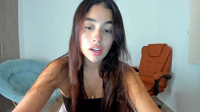 Snapshot of AriaMontgomery chatting on 02/13/25, 11:15 AriaMontgomery online show from 02/13/25, 11:15