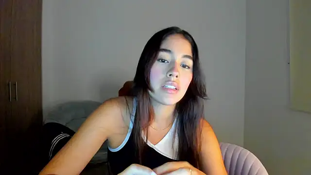 Snapshot of AriaMontgomery chatting on 03/06/25, 03:02 AriaMontgomery online show from 03/06/25, 03:02