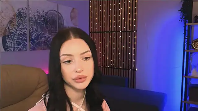 Snapshot of StellaryShy chatting on 12/11/24, 02:00 StellaryShy online show from 12/11/24, 02:00