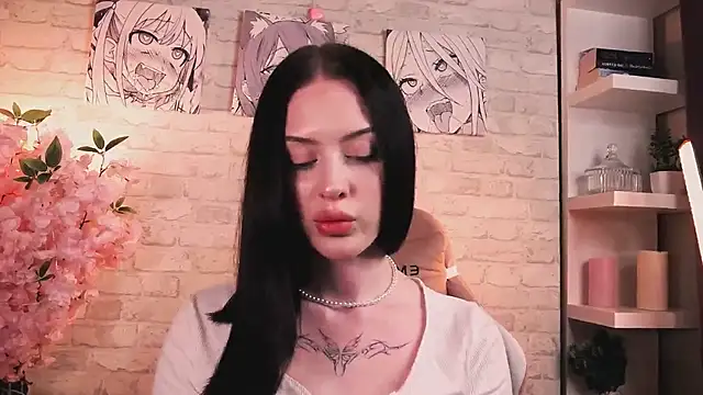 Snapshot of StellaryShy chatting on 12/12/24, 02:22 StellaryShy online show from 12/12/24, 02:22