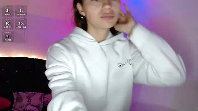 holy juli online show from 01/21/25, 02:43