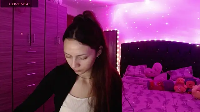 holy juli online show from 10/13/25, 03:39