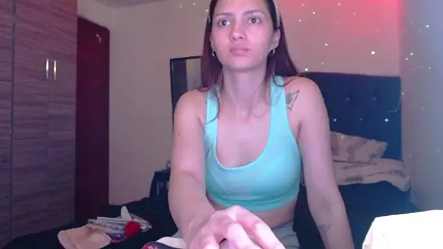 holy juli online show from 06/30/26, 03:40