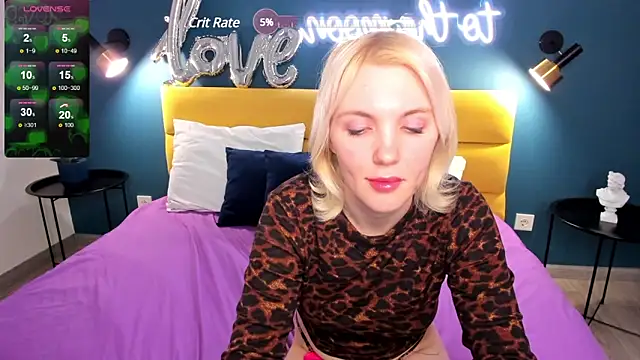 Fluffy Monica online show from 03/12/25, 04:19