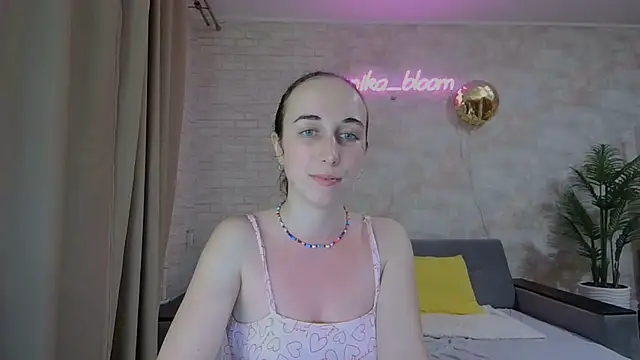 Anika bloom online show from 02/21/25, 05:46