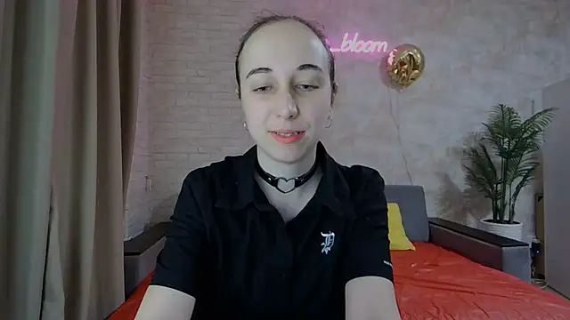 Anika bloom online show from 02/23/25, 11:04