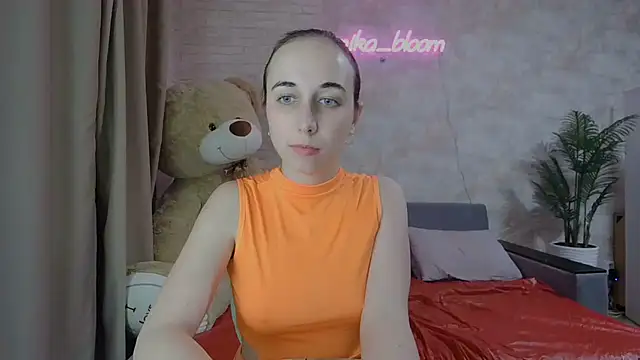 Anika bloom online show from 03/11/25, 03:37