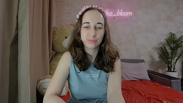 Anika bloom online show from 03/12/25, 08:10