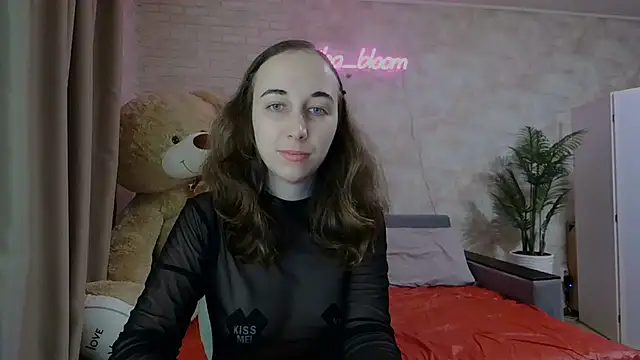 Anika bloom online show from 03/14/25, 09:32