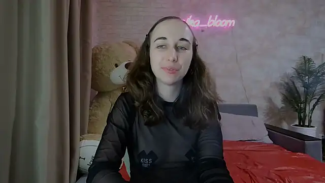 Anika bloom online show from 03/15/25, 12:47