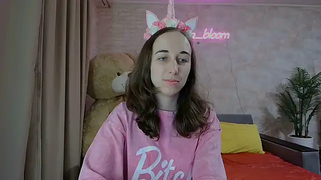 Anika bloom online show from 03/15/25, 08:54