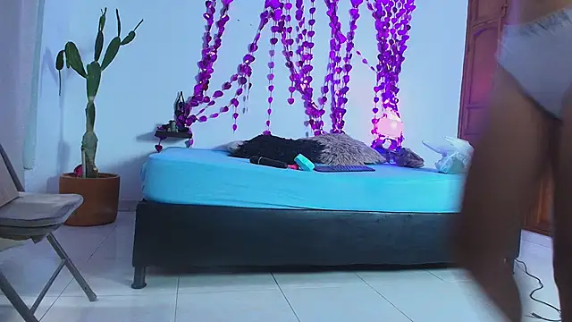 Snapshot of miwa_cute chatting on 03/07/25, 07:49 miwa cute online show from 03/07/25, 07:49