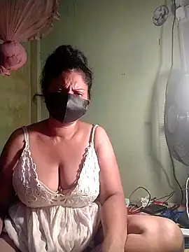 Snapshot of SL-WASI chatting on 03/05/25, 01:28 SL-WASI online show from 03/05/25, 01:28