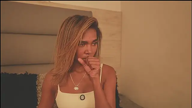 Lily Miiller online show from 02/18/26, 09:33