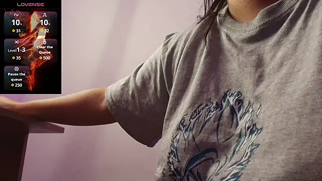 Snapshot of EmilySavvato chatting on 01/23/25, 08:25 EmilySavvato online show from 01/23/25, 08:25