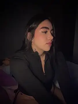 Snapshot of Nickiiiii chatting on 10/09/25, 03:04 Nickiiiii online show from 10/09/25, 03:04