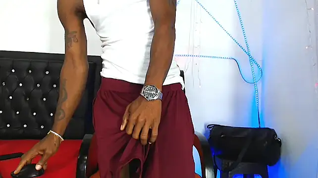 Snapshot of Damian_hart_24CM chatting on 11/05/25, 10:59 Damian hart 24CM online show from 11/05/25, 10:59