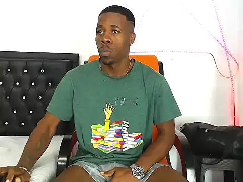 Snapshot of Damian_hart_24CM chatting on 11/29/25, 09:45 Damian hart 24CM online show from 11/29/25, 09:45