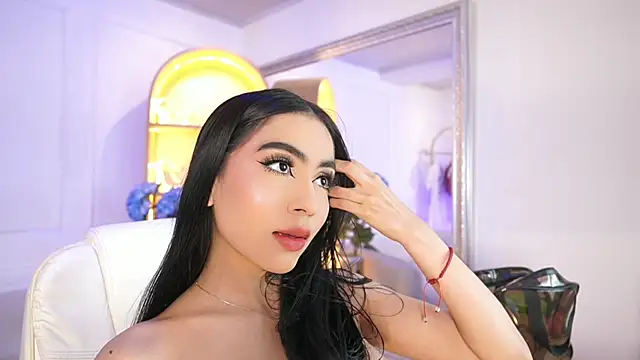 elasummer online show from 12/22/25, 12:13