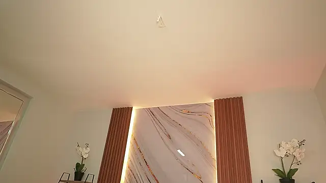 elasummer online show from 03/04/26, 12:22