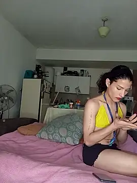 LaCristinatrans online show from 09/23/25, 06:44