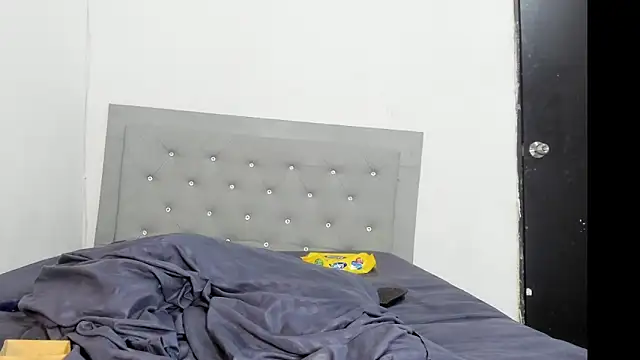 Snapshot of camila_bigcock169 chatting on 03/08/25, 05:07 camila bigcock169 online show from 03/08/25, 05:07