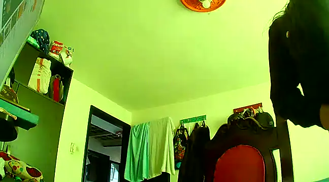 samanta rosas1 online show from 12/13/24, 06:27