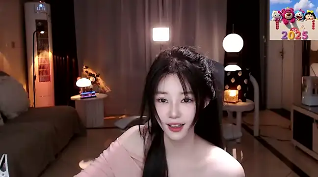 sweateanv  online show from 01/11/25, 11:02