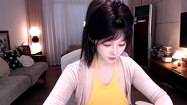 sweateanv  online show from 03/14/26, 06:08