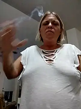 Snapshot of Playmate86 chatting on 12/10/24, 08:40 Playmate86 online show from 12/10/24, 08:40