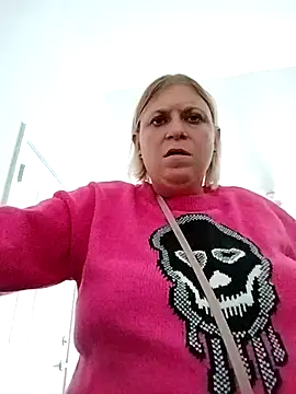 Snapshot of Playmate86 chatting on 12/11/24, 06:20 Playmate86 online show from 12/11/24, 06:20