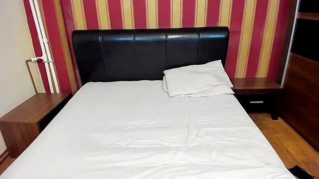 AshPage online show from 12/02/24, 01:25