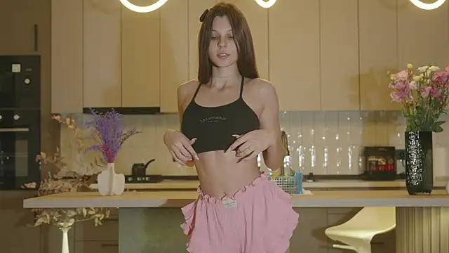 Snapshot of whisper_of_love chatting on 11/04/25, 02:10 whisper of love online show from 11/04/25, 02:10