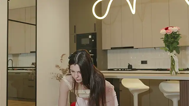 whisper of love online show from 02/14/26, 02:19