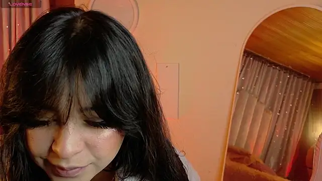 Snapshot of sunshine_maddy chatting on 09/22/25, 12:23 sunshine maddy online show from 09/22/25, 12:23