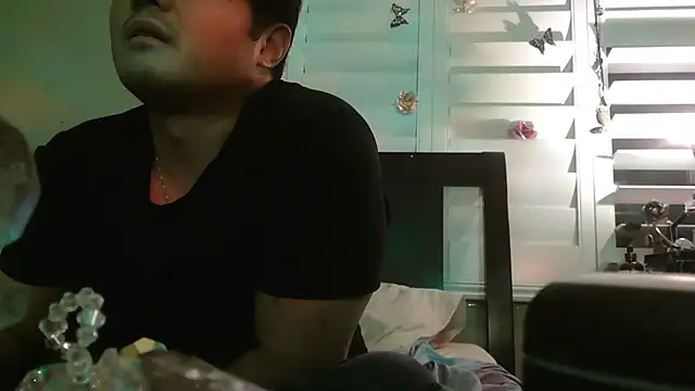 Snapshot of cloudyspun chatting on 11/24/25, 10:15 cloudyspun online show from 11/24/25, 10:15