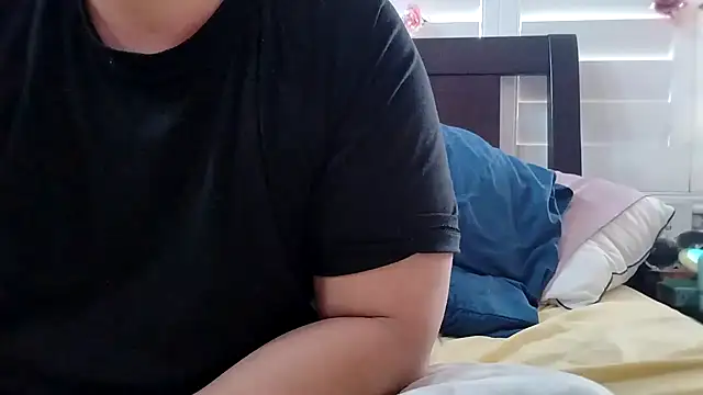 Snapshot of cloudyspun chatting on 02/24/26, 11:14 cloudyspun online show from 02/24/26, 11:14