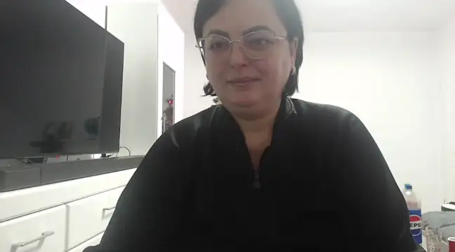 Snapshot of Amandamuller1982 chatting on 01/08/25, 04:44 Amandamuller1982 online show from 01/08/25, 04:44